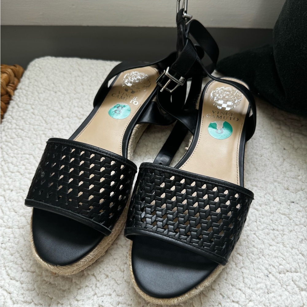 Women sandals